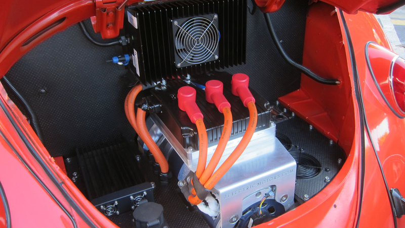 Illustration for article titled The Electric-Converted 1963 'Zelectric' VW Beetle Is A Charming EV